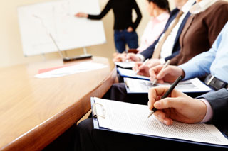 Los MBA de IE, ESADE e IESE, clasificados como los mejores del mundo por integrar responsabilidad social