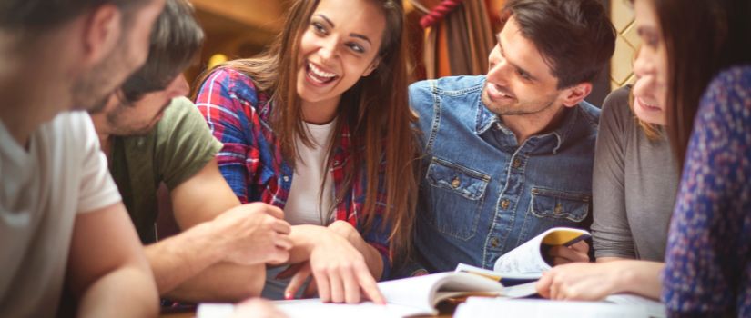 estudiantes universitarios