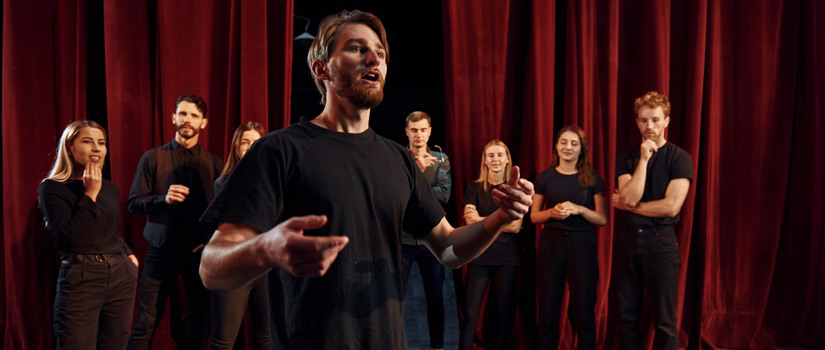 Fuente: Magnific Estudiantes de teatro