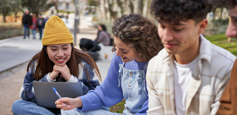 Amigos estudiando en el extranjero